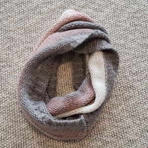 Infinity scarf